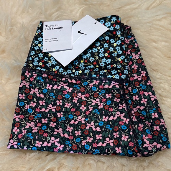 NWT Nike Floral Print Tight Fit Full Length Leggings - Picture 6 of 6